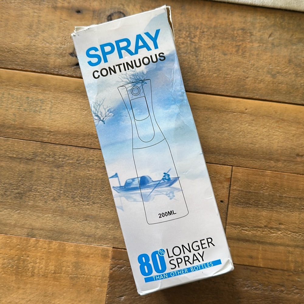 Spray bottle. Hairstyles. Hairstylist. NWT. Continuous Spray. Cat. Dog. Pet.
